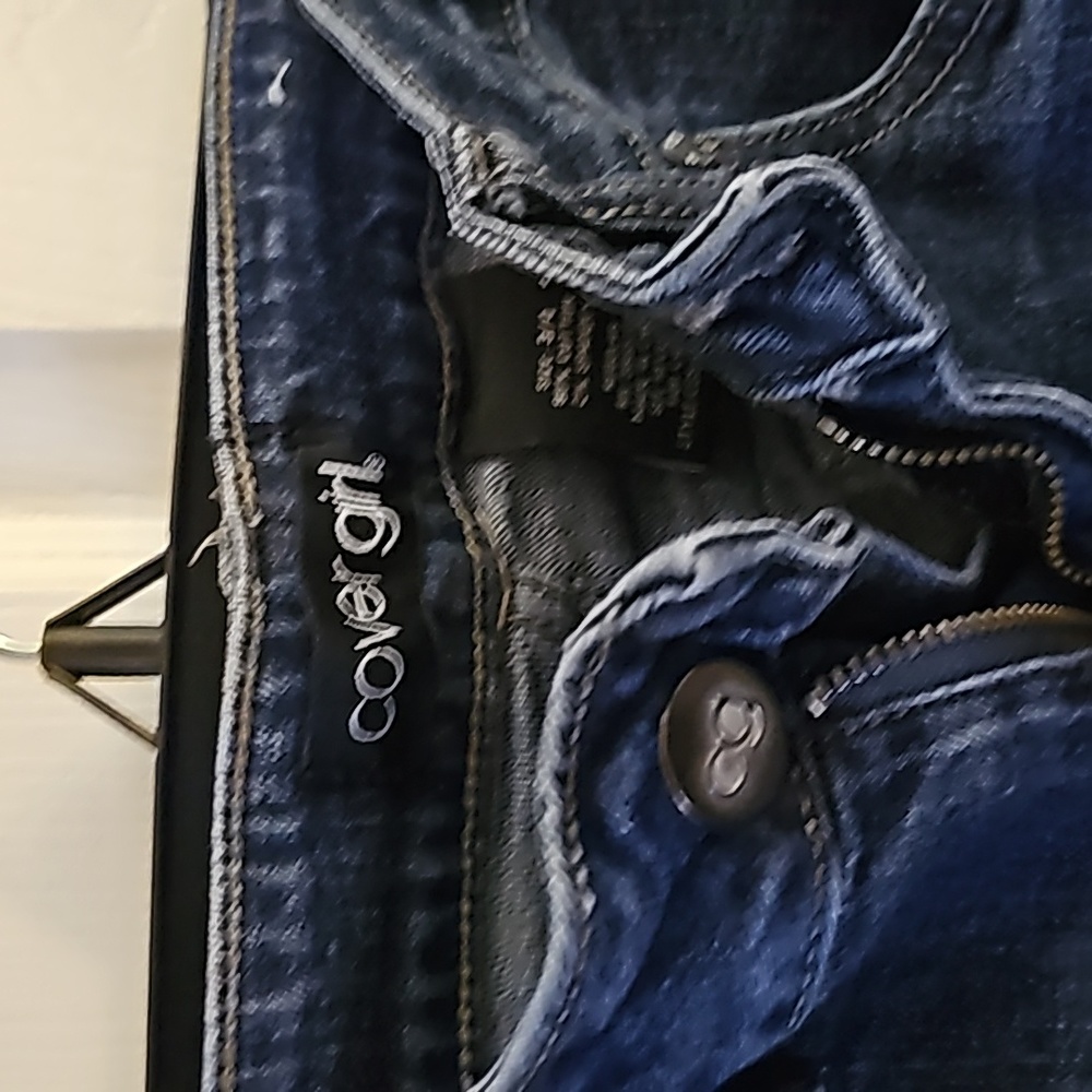 Cover Girl skinny jeans size 3/4